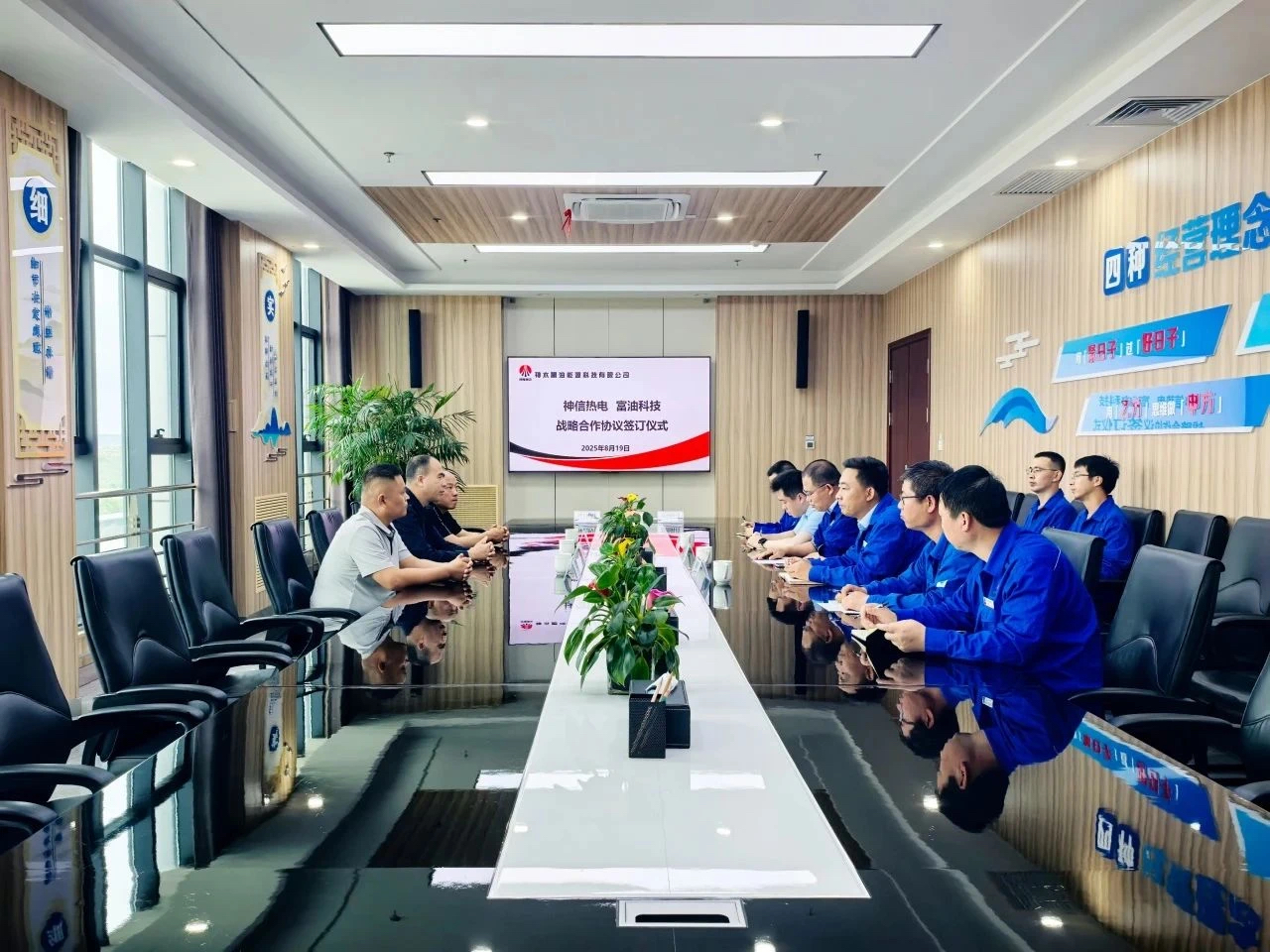 251756113488947308.jpg c0b9a2ee8d0bed1eae7439ee6540b2c4.jpg